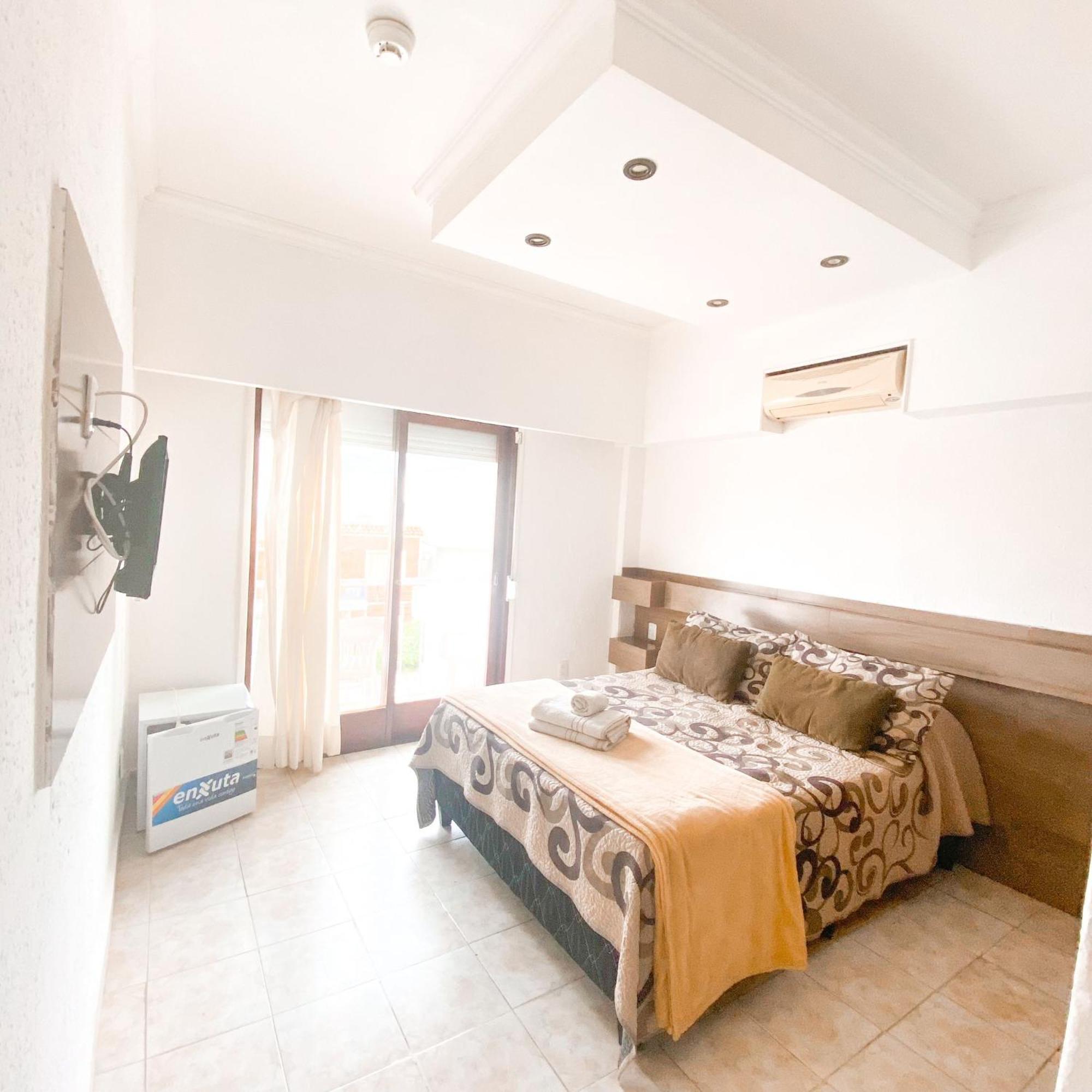 Hotel Lujan Piriapolis Ngoại thất bức ảnh